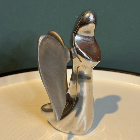 MCM Vintage Hoselton Silver Aluminum Angel Figurine #2384 Signed, Made in Canada - Picture 4 of 6